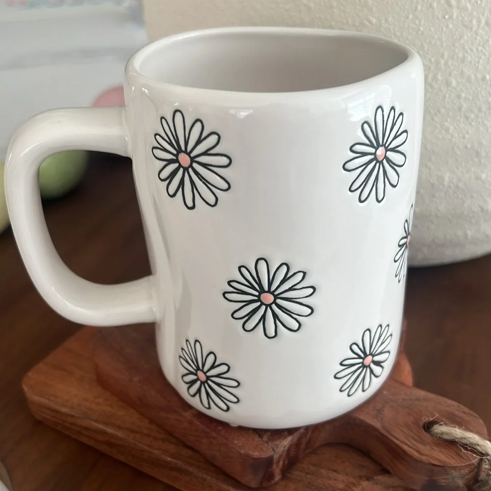 💕Rae Dunn Cute.MOM MUG💕
